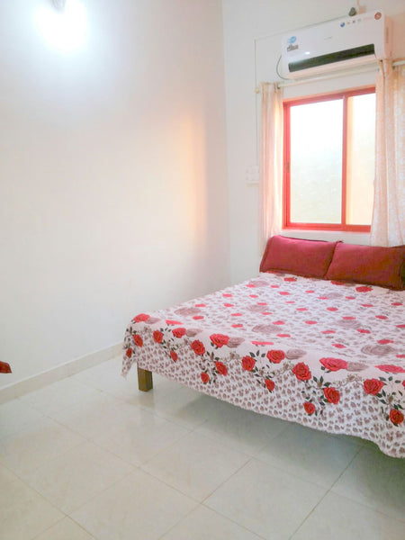 Nagaon Beach (Alibaug) : Stay in standard room with all meals (Veg/Non-Veg), Swimming Pool & MORE!