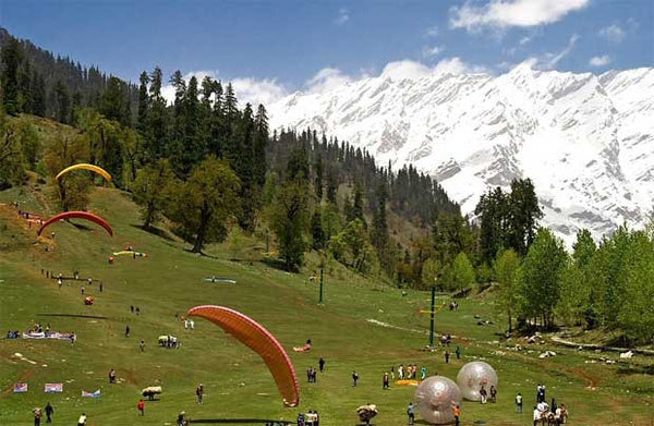 Shimla-Manali Honeymoon special (Leisurely 5N/6D): Stay in 3 Star Hotel, Shimla-Manali sightseeing by private vehicle & More!