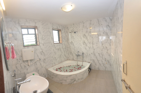 Panchgani: 4BHK Bungalow (Prop.id  #628349)