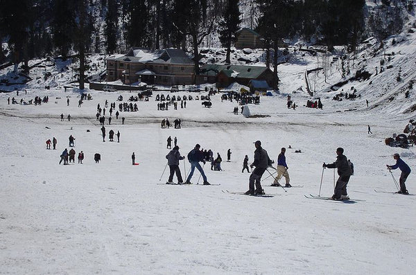 Shimla-Manali Honeymoon special (Leisurely 5N/6D): Stay in 3 Star Hotel, Shimla-Manali sightseeing by private vehicle & More!