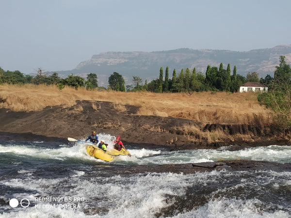 River rafting in Karjat (Most adventurous river rafting in Maharashtra)