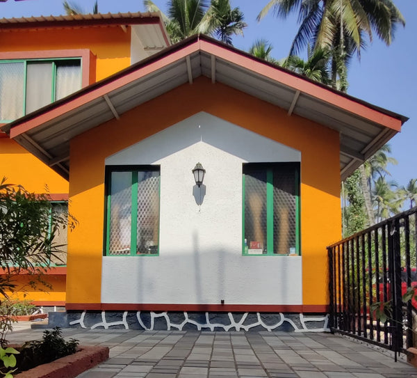 Nagaon Beach (Alibaug): Adventure Water Sports & Cottage stay with Swimming pool, Meals & More!